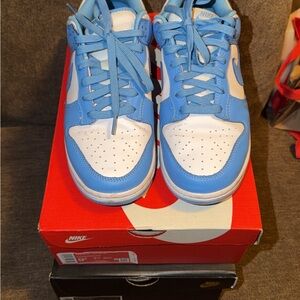 Nike Low-Top Sneakers in White and Light Blue